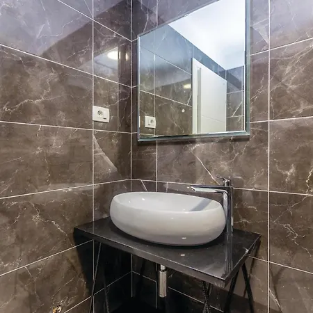 Apartament Front In Krk