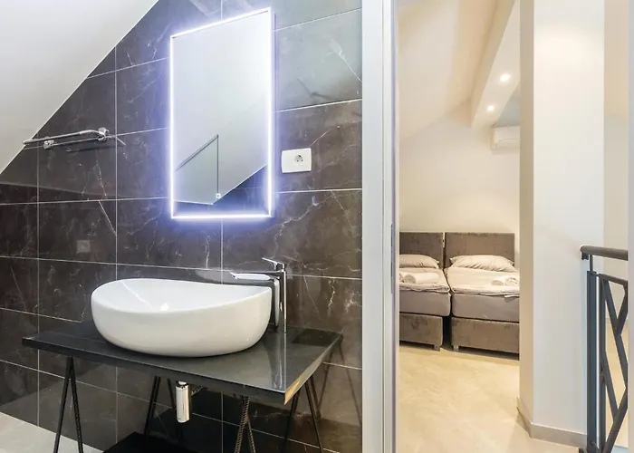 2 Bedroom Stunning In Krk * Krk Town