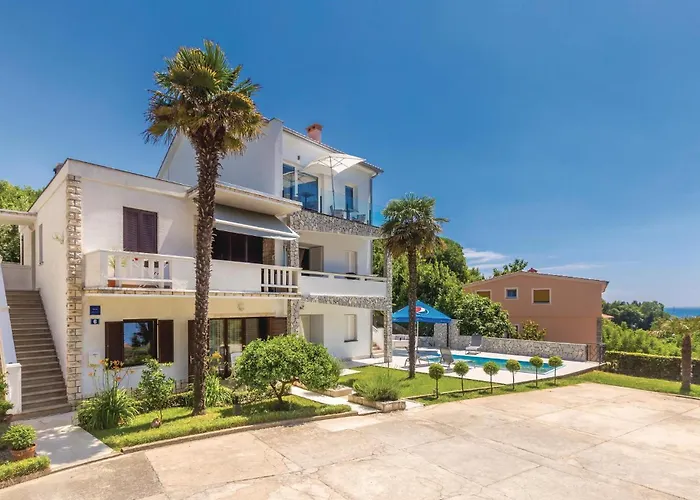 2 Bedroom Stunning In Krk 크르크