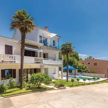 2 Bedroom Stunning In Krk Krk Town